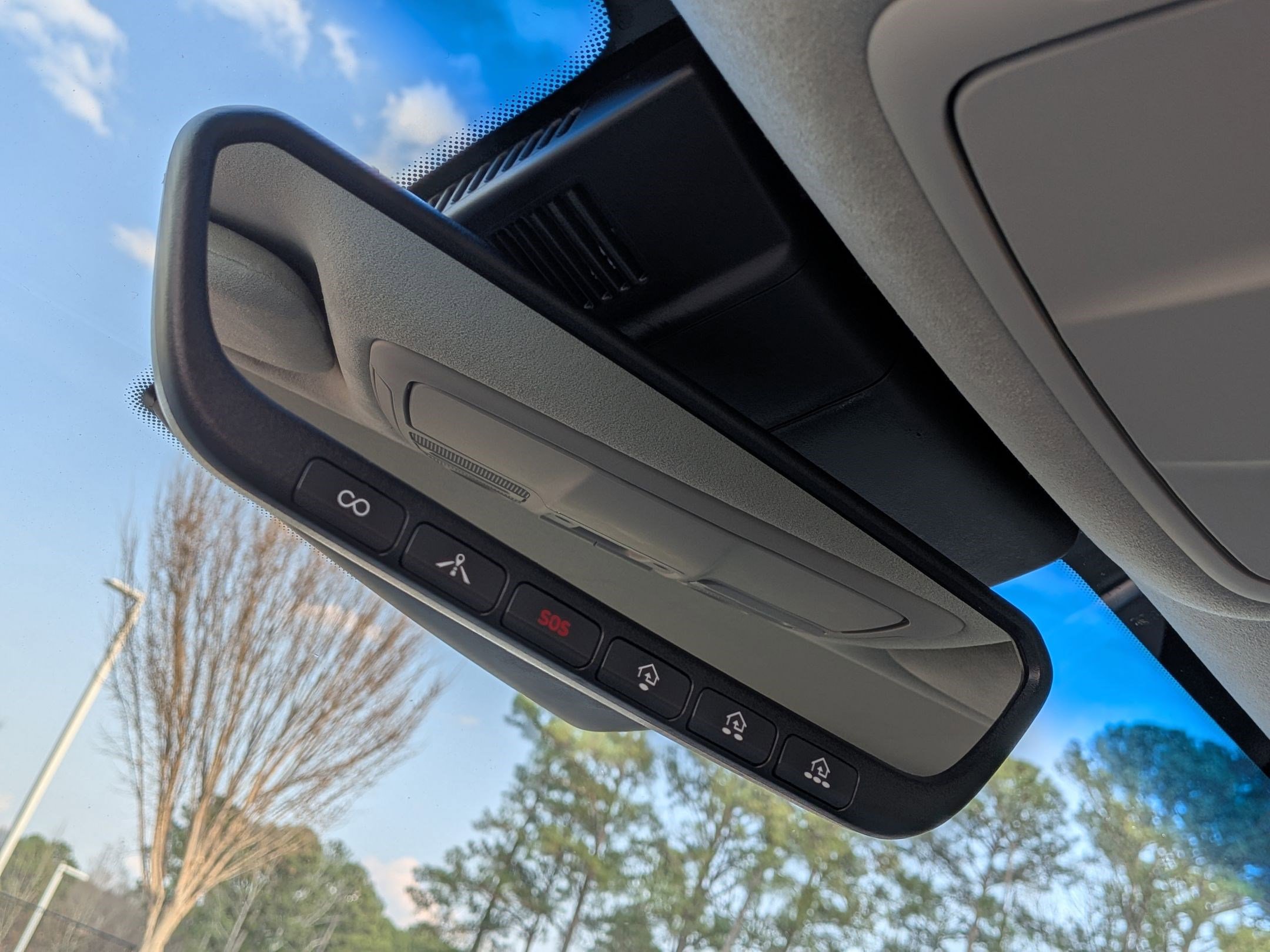 Used 2021 Genesis G70 2.0T w/ Prestige Package image 29