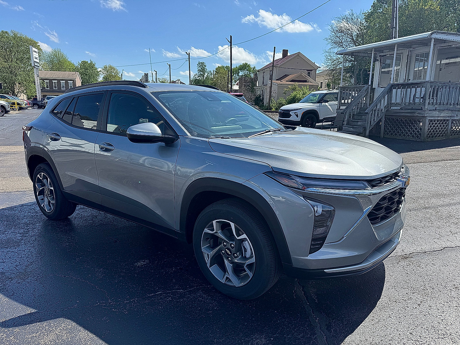 New 2026 Chevrolet Trax LT w/ Driver Confidence Package FWD image 4