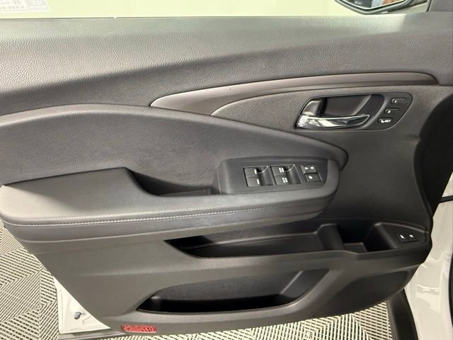 Used 2022 Honda Pilot Special Edition image 14