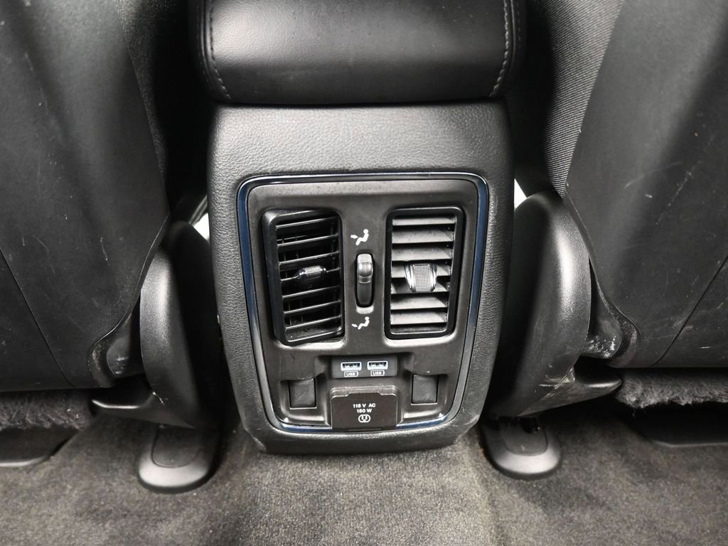 Used 2021 Jeep Grand Cherokee Limited image 36