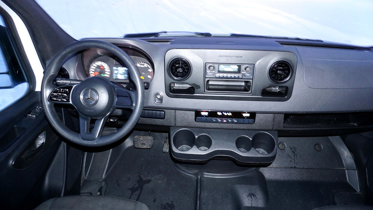 Used 2020 Mercedes-Benz Sprinter 2500 w/ Driver Convenience Package image 15