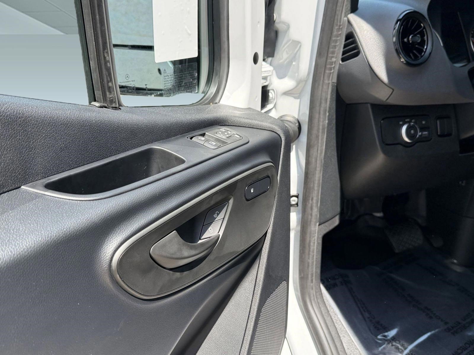 New 2025 Mercedes-Benz Sprinter 2500 image 13