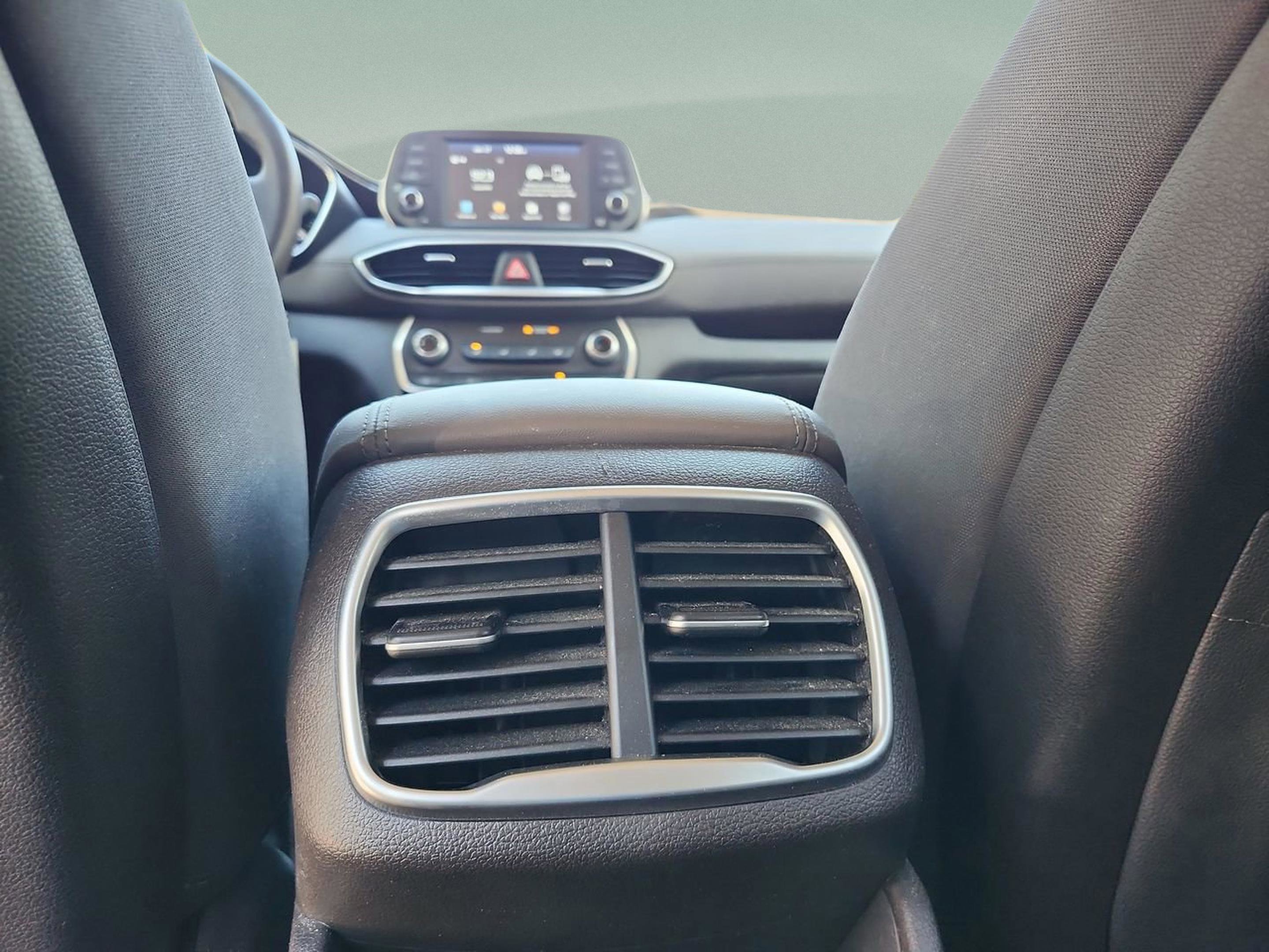 Used 2019 Hyundai Santa Fe SE image 26