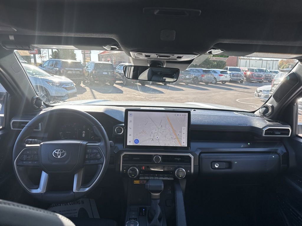 Used 2025 Toyota 4Runner Limited image 19