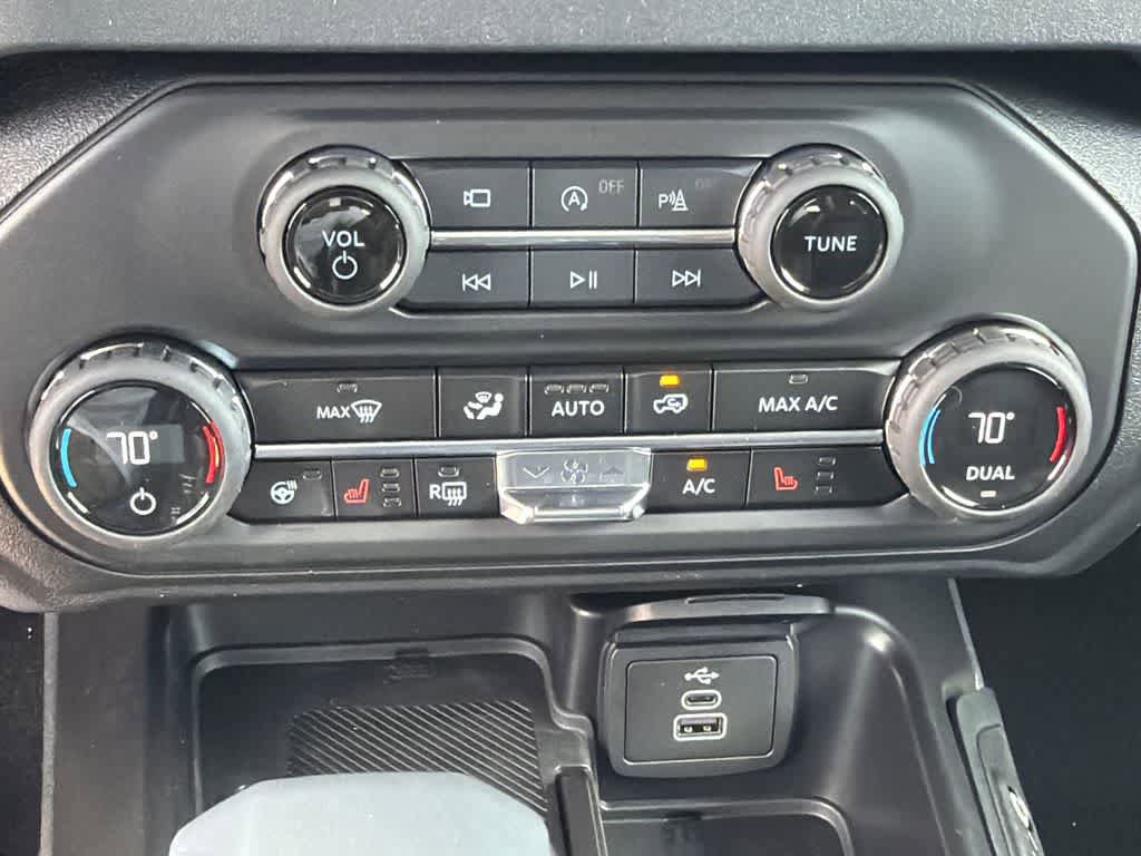 New 2026 Ford Bronco Outer Banks image 27