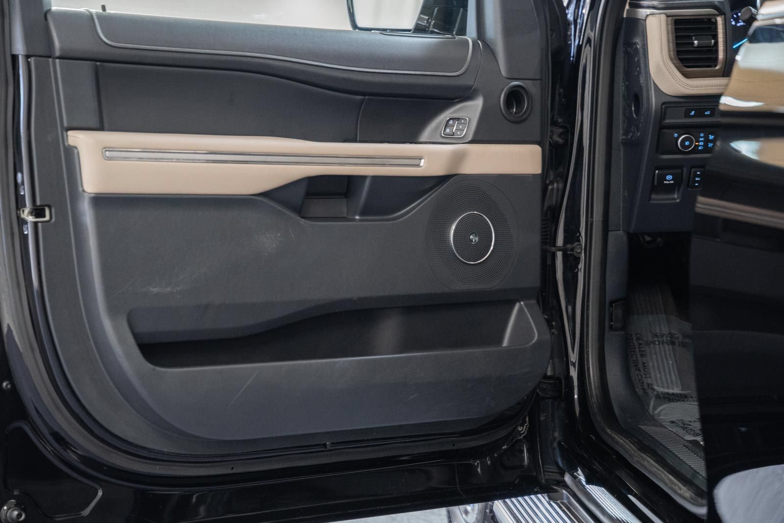 Used 2023 Ford Expedition Max Limited AWD/4WD image 48