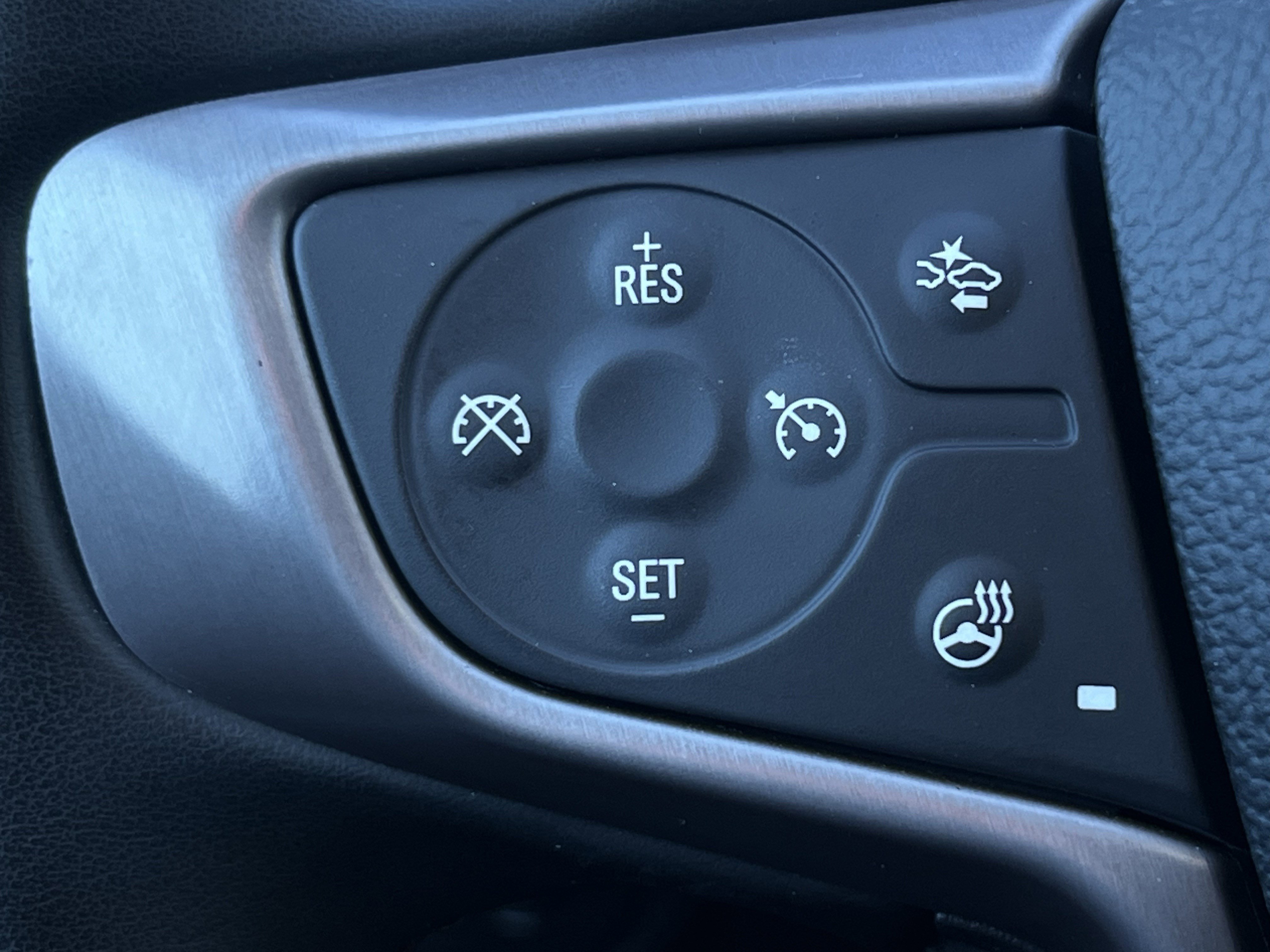 Used 2024 GMC Terrain AT4 image 12