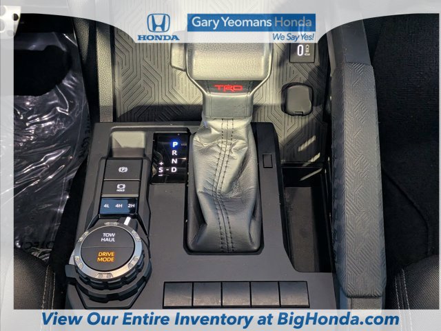 Used 2025 Toyota Tacoma TRD Sport AWD/4WD image 23