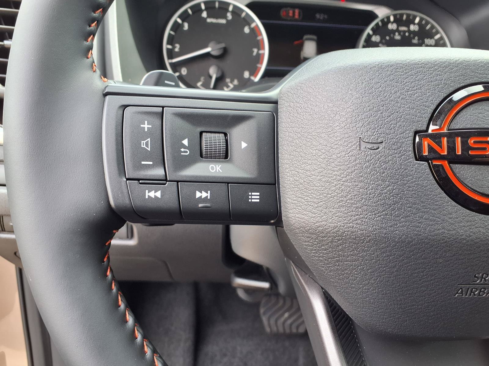 New 2026 Nissan Rogue SV AWD/4WD image 18