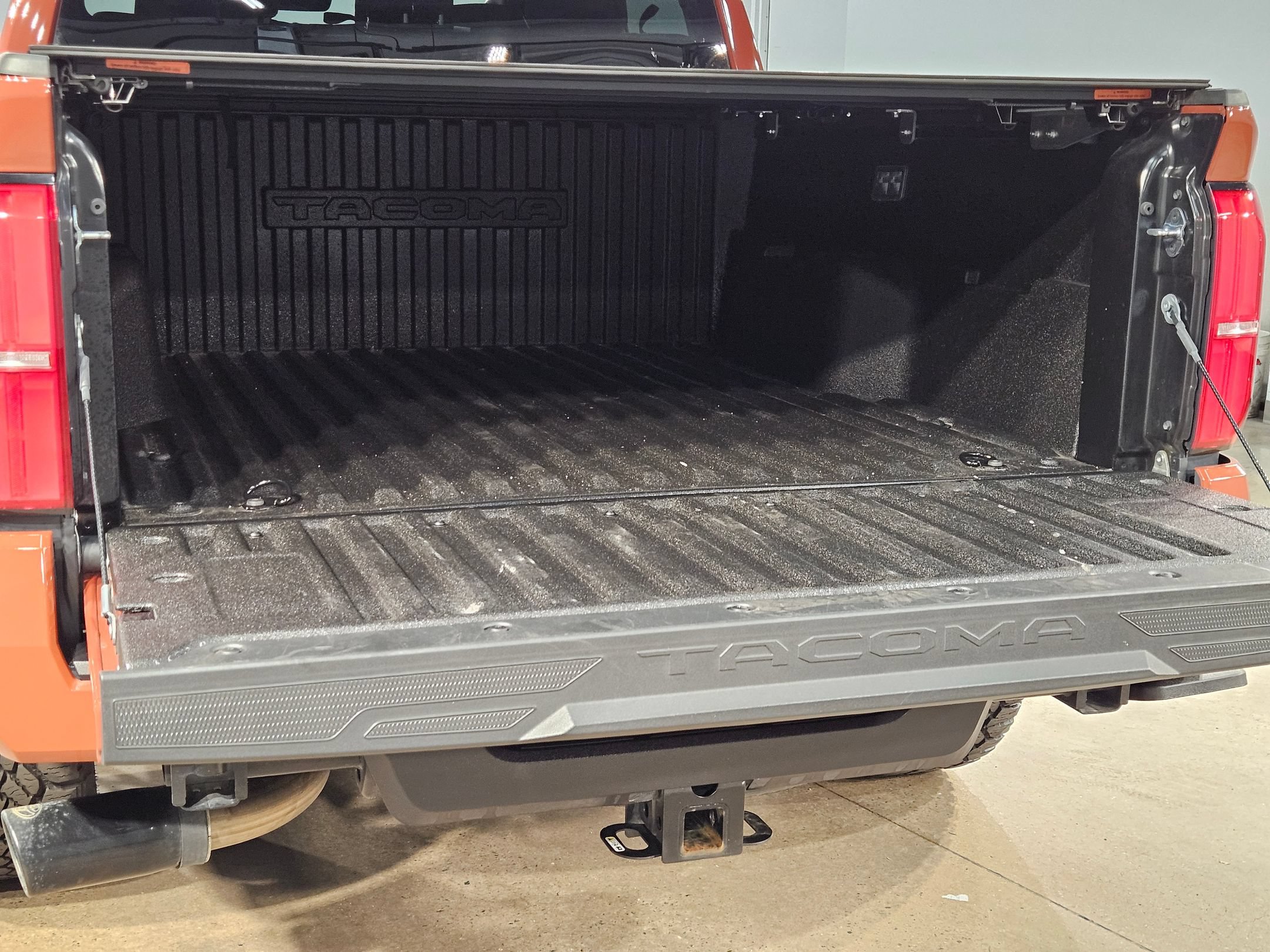 Certified 2025 Toyota Tacoma TRD Sport AWD/4WD image 18