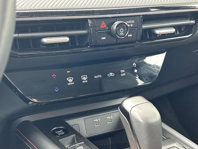 Certified 2025 Nissan Kicks SR FWD image 21