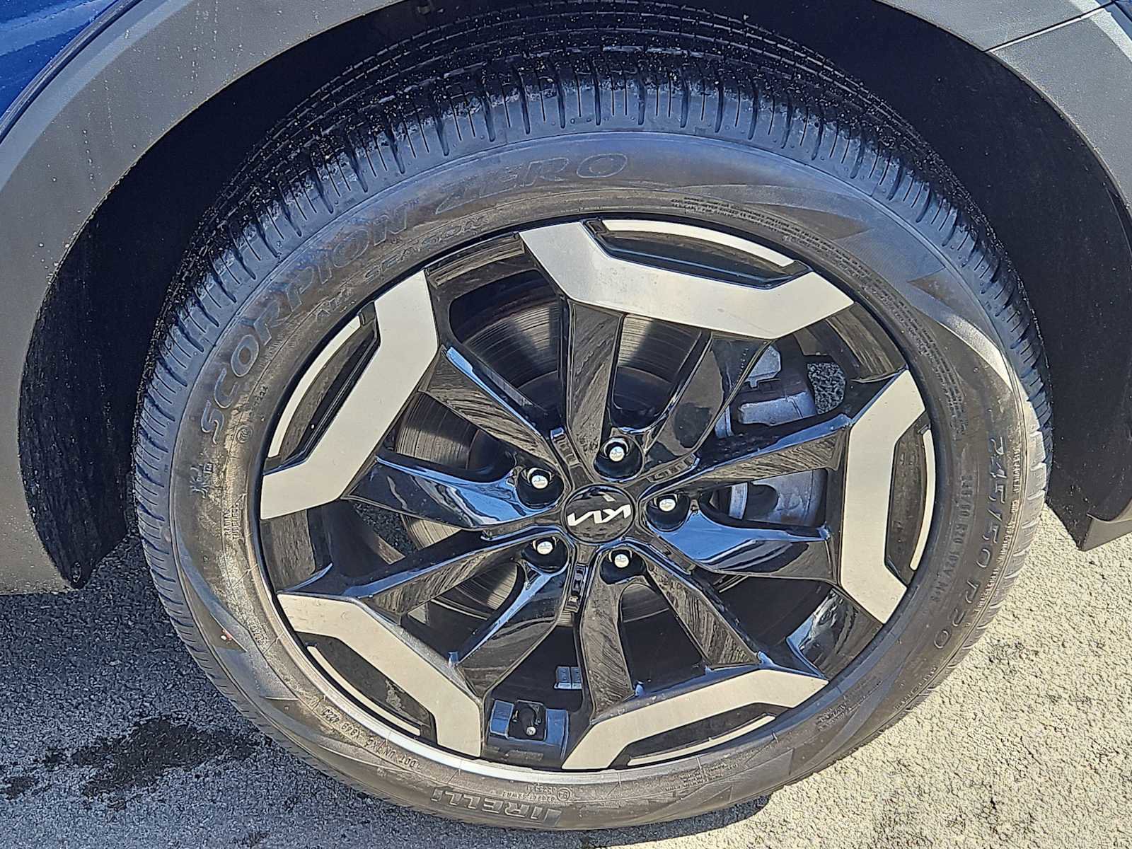 Certified 2023 Kia Telluride S w/ S Sunroof Package image 10