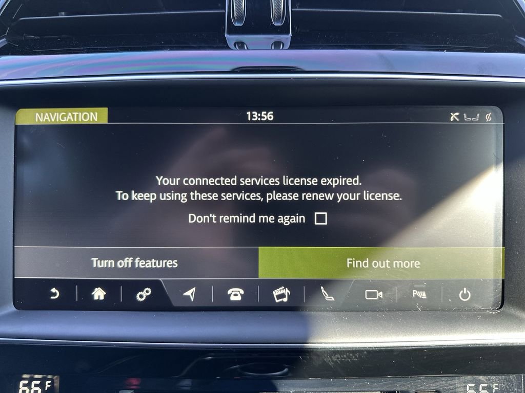 Used 2018 Jaguar F-PACE R-Sport image 18