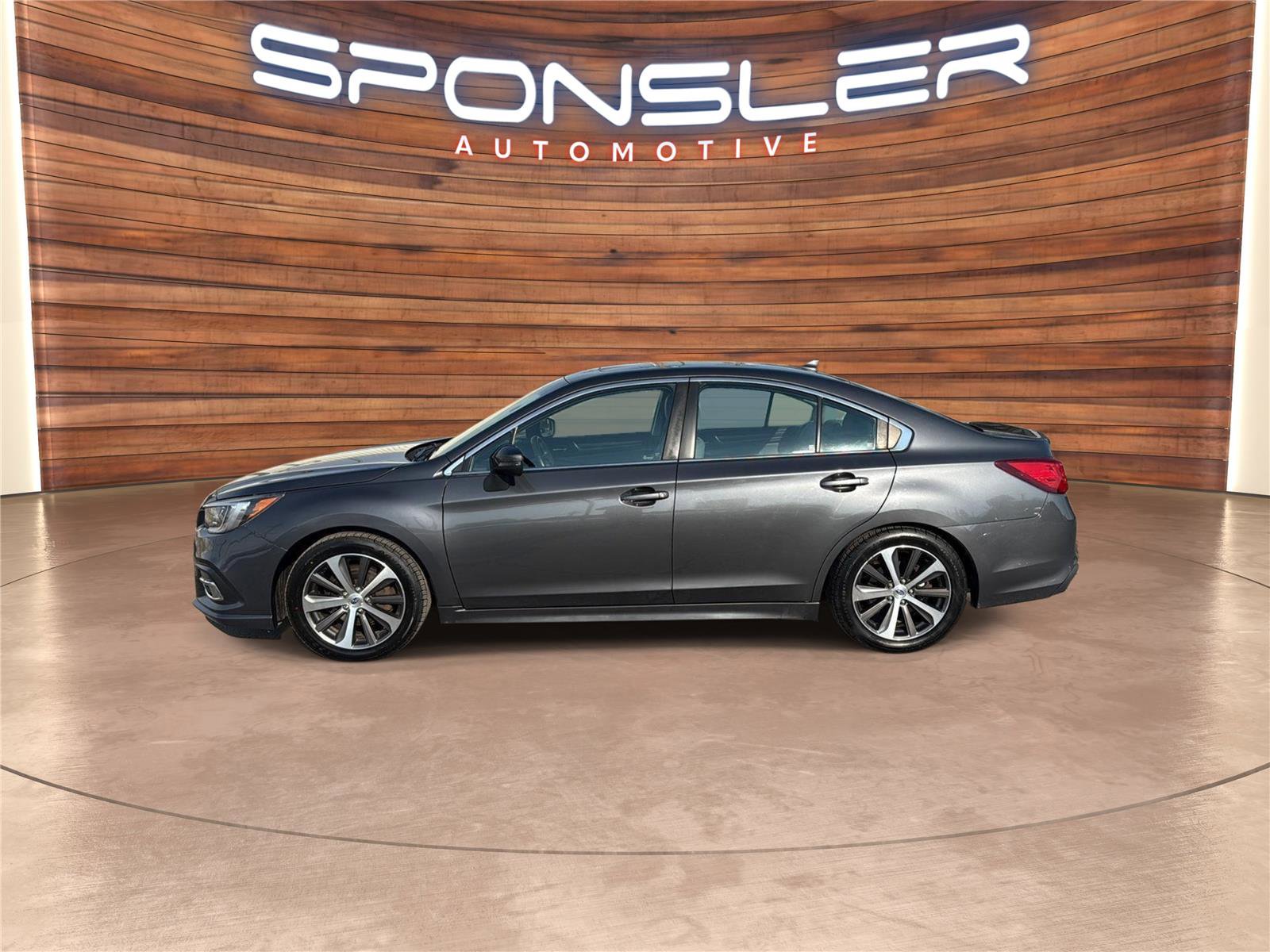 Used 2018 Subaru Legacy 2.5i Limited image 2