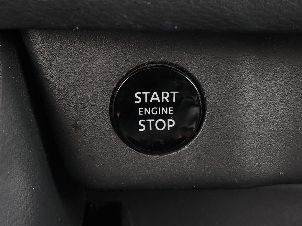 Used 2024 Nissan Rogue SV image 21