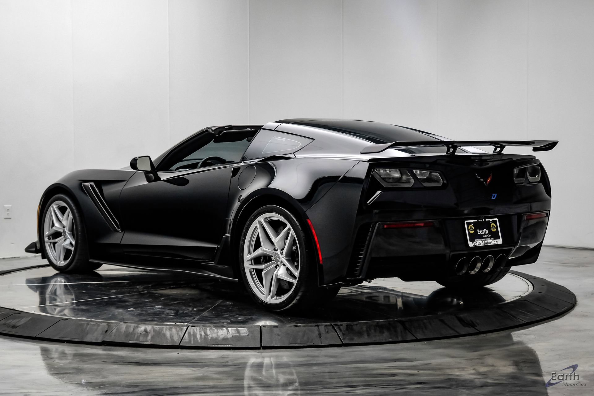 Used 2019 Chevrolet Corvette ZR1 RWD image 12