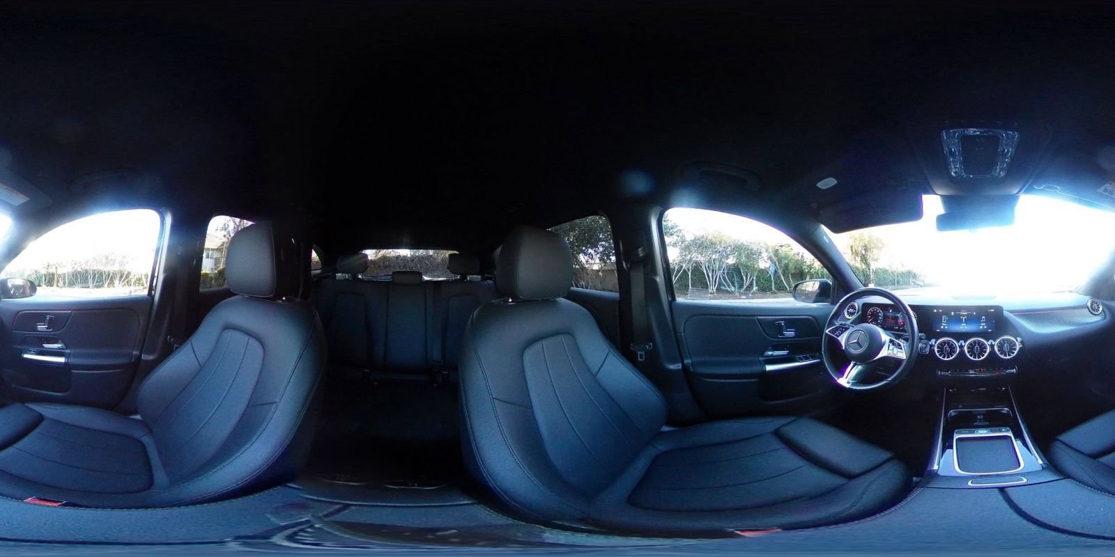 Used 2025 Mercedes-Benz GLA 250 4MATIC image 43