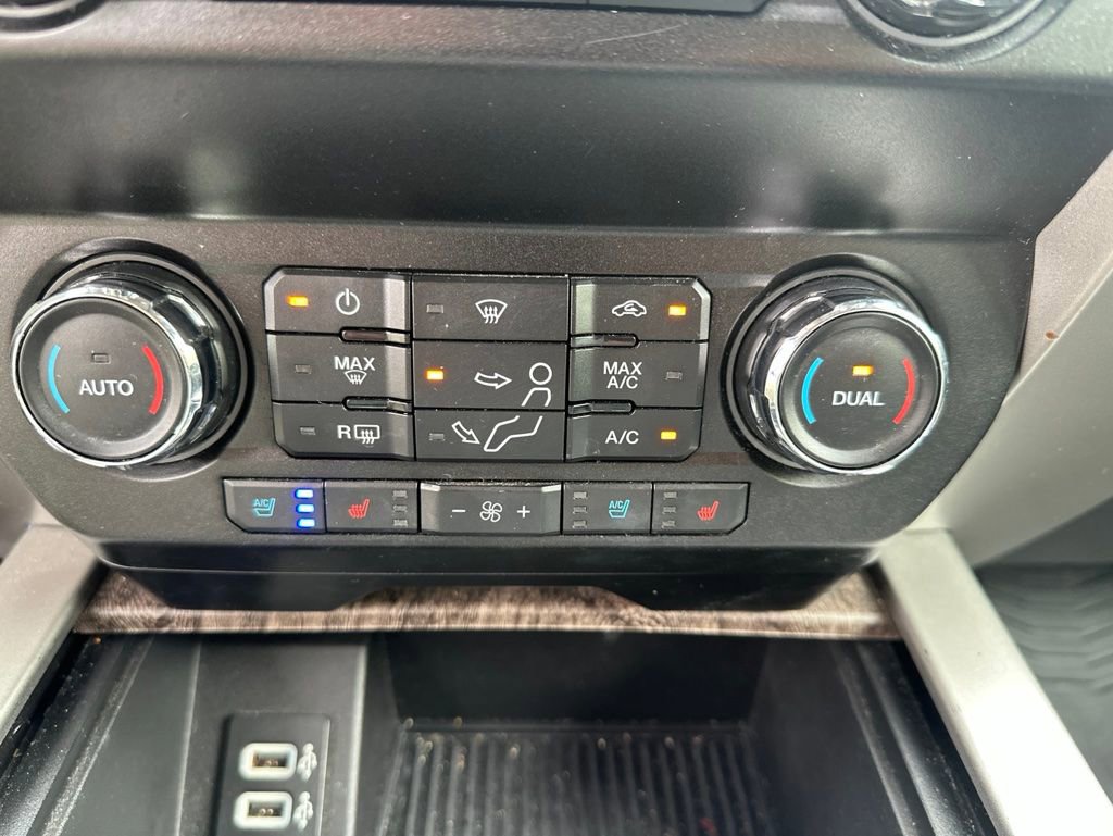 Used 2019 Ford F250 Lariat w/ Lariat Ultimate Package AWD/4WD image 13