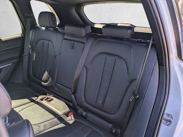 Used 2022 BMW X5 sDrive40i w/ M Sport Package RWD image 18