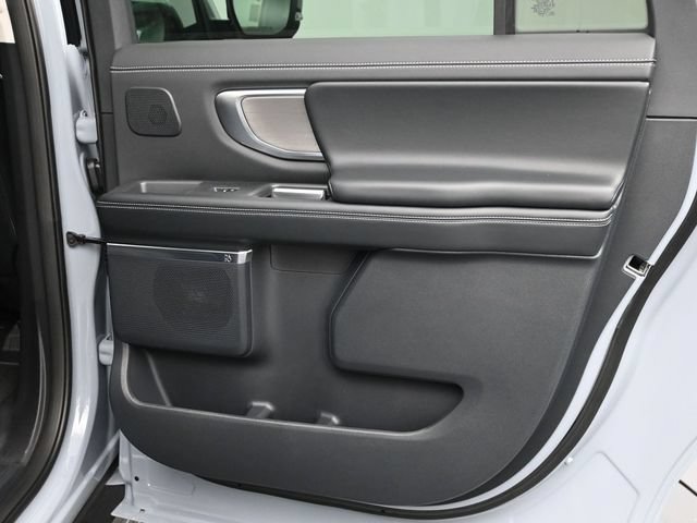 New 2026 Ford Expedition Max Platinum w/ Driver's Package AWD/4WD image 13