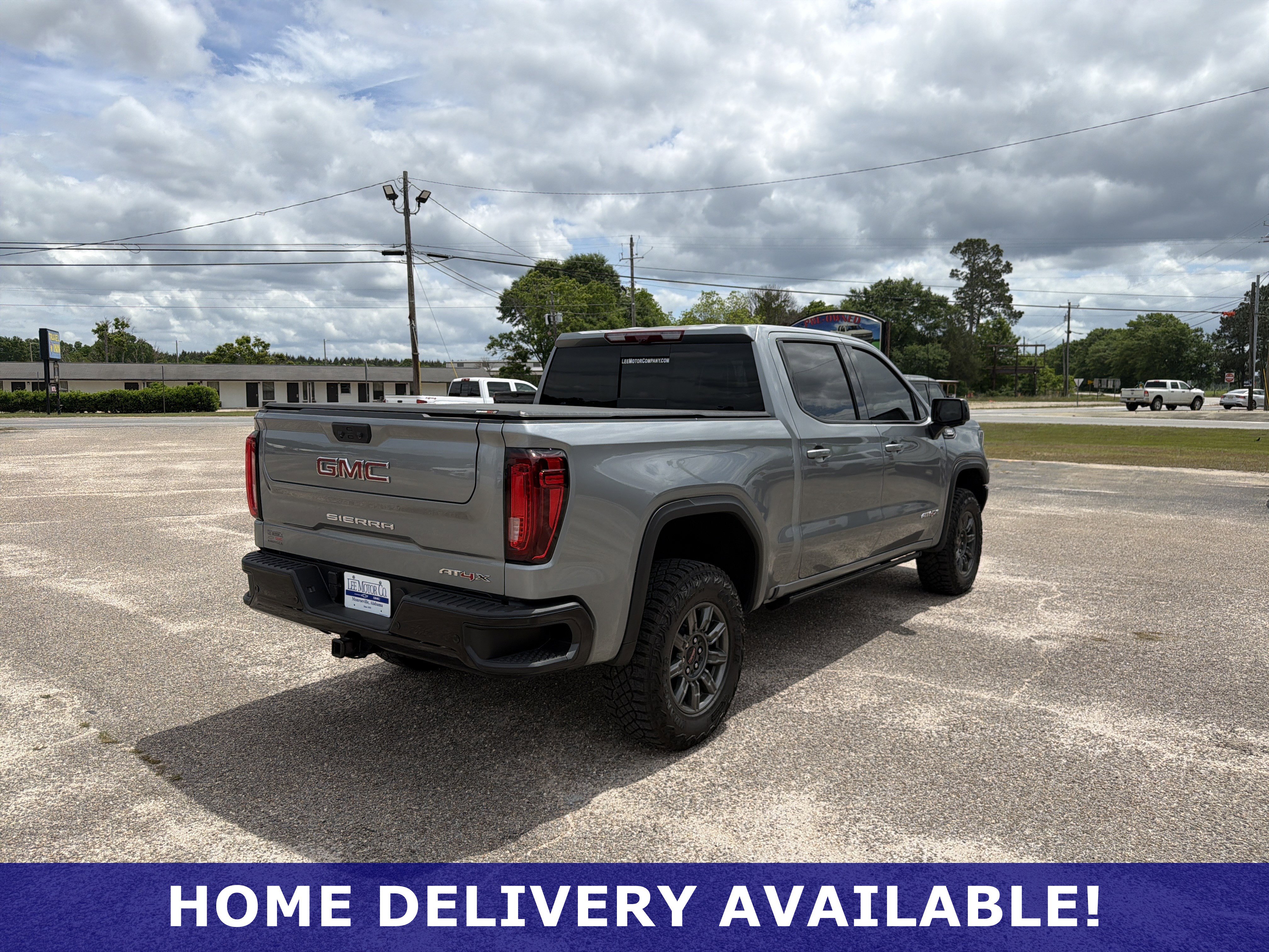 Used 2025 GMC Sierra 1500 AT4X AWD/4WD image 10
