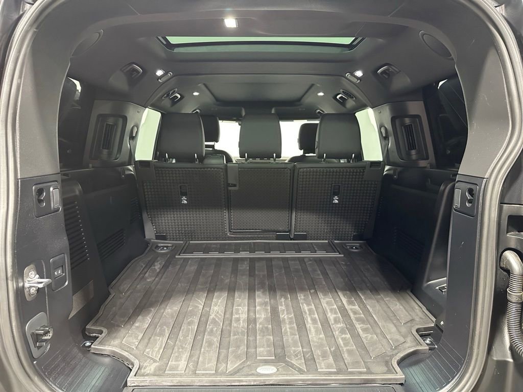 Used 2025 Land Rover Defender 130 Outbound AWD/4WD image 23