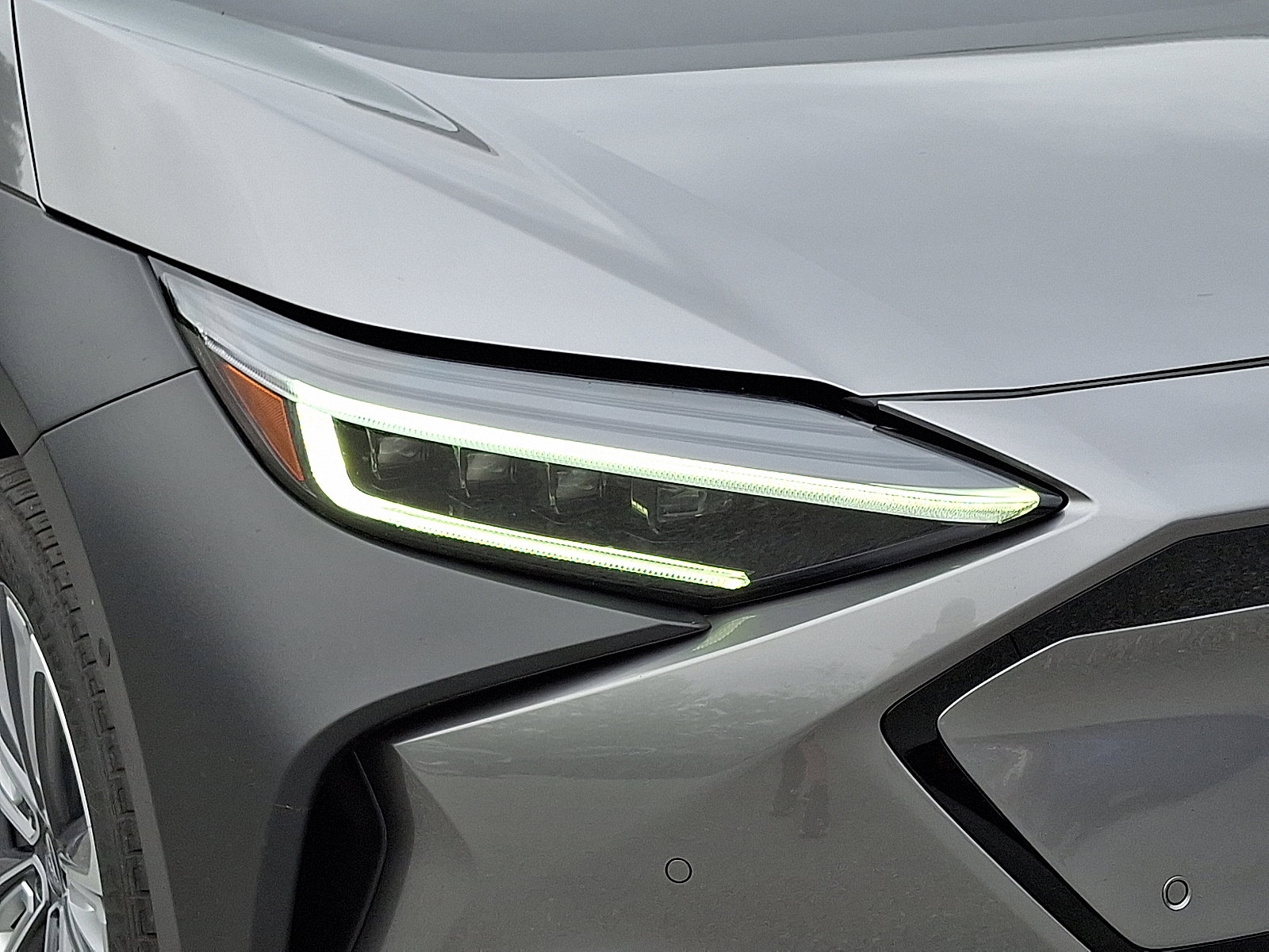 Used 2023 Subaru Solterra AWD image 8