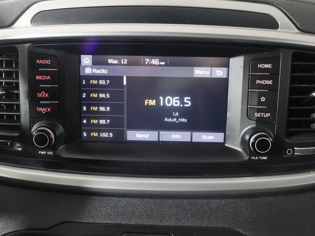 Used 2020 Kia Sorento LX w/ LX I4 Convenience Package image 42