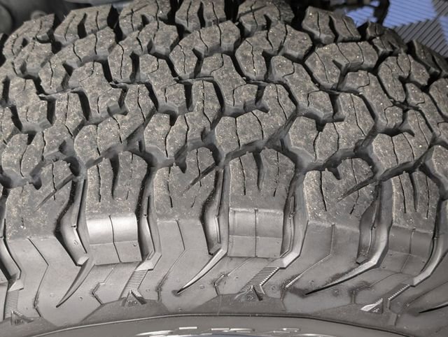 Used 2023 Jeep Wrangler Unlimited Rubicon w/ Cold Weather Group AWD/4WD image 9