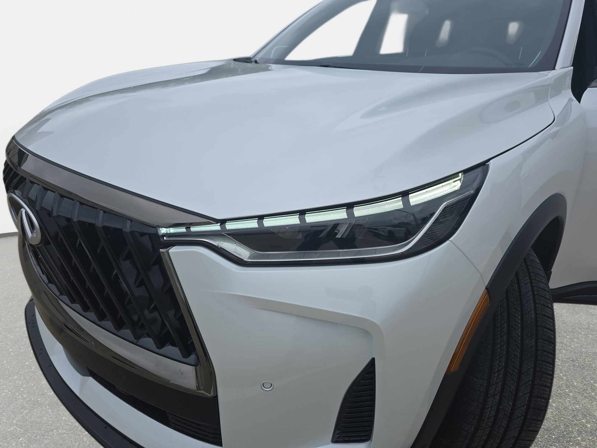 New 2026 INFINITI QX60 Sport w/ Dark Cargo Package AWD/4WD image 30