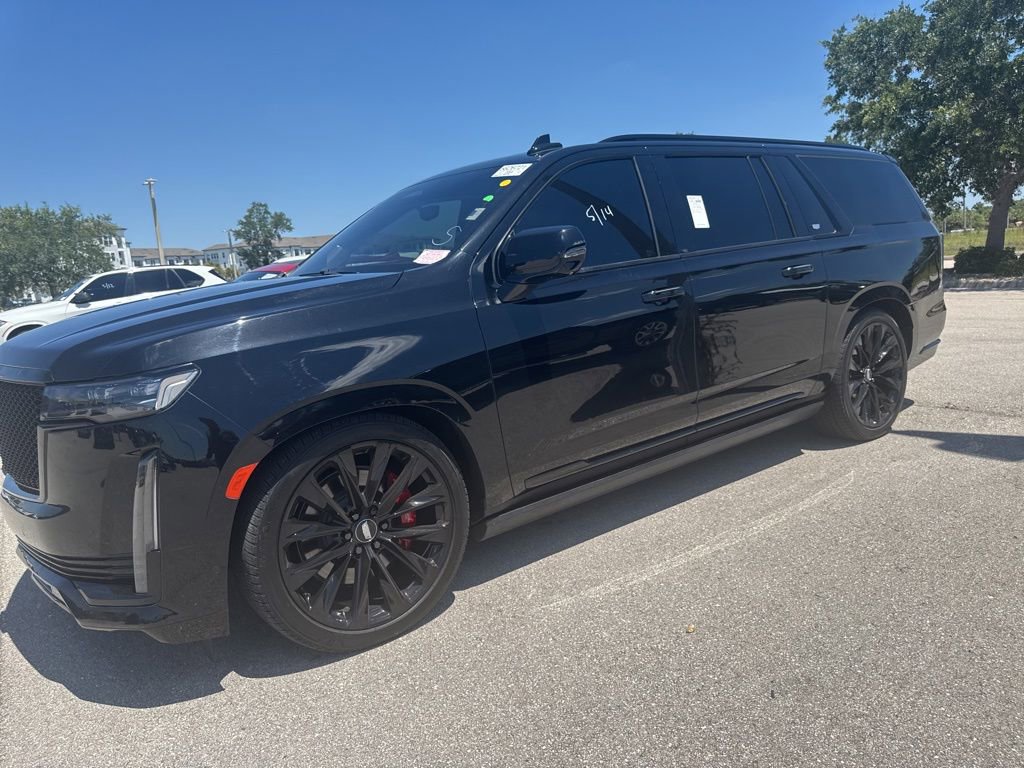 Used 2022 Cadillac Escalade ESV Sport w/ Touring Package AWD/4WD image 7
