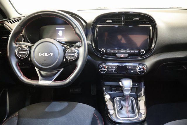 Used 2025 Kia Soul GT-Line FWD image 14