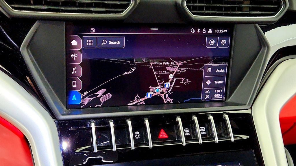 Used 2019 Lamborghini Urus AWD/4WD image 26