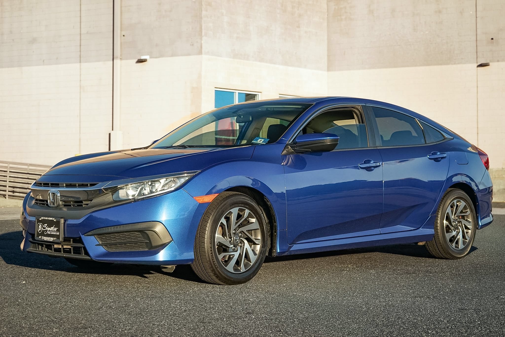 Used 2016 Honda Civic EX image 2