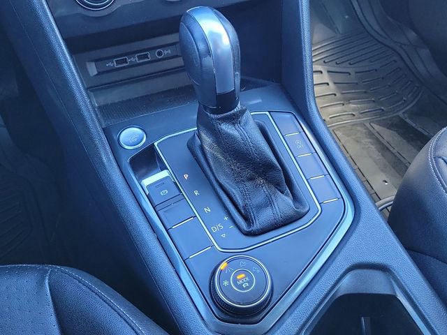Used 2020 Volkswagen Tiguan SEL image 31