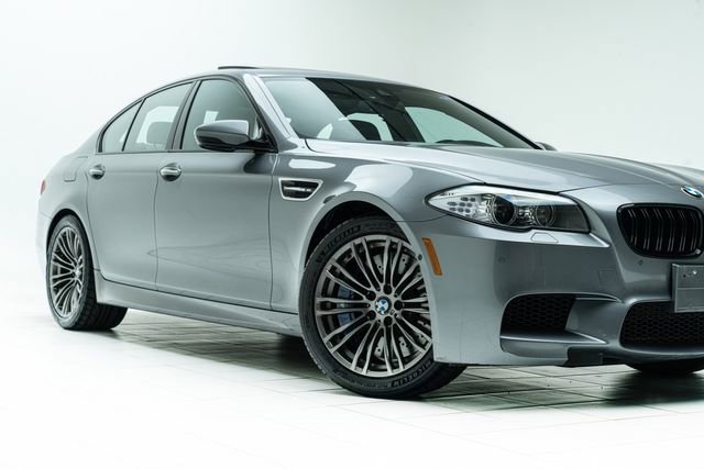 Used 2013 BMW M5 image 3