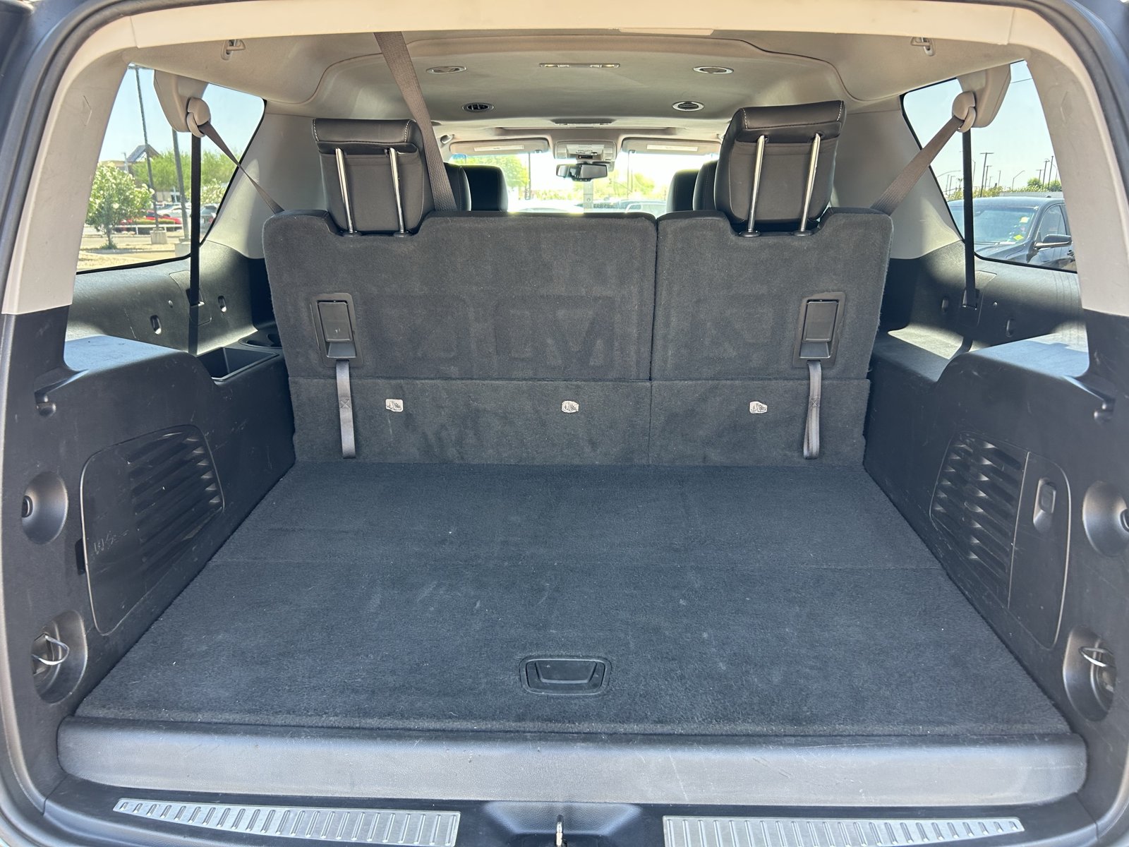 Used 2020 Chevrolet Suburban LT AWD/4WD image 10