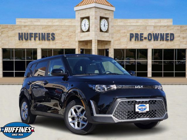 Certified 2025 Kia Soul LX