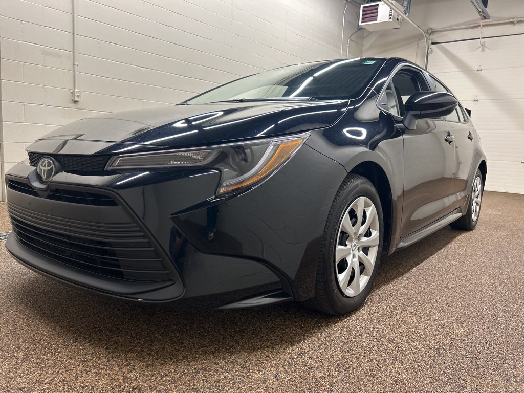 Used 2024 Toyota Corolla LE image 5