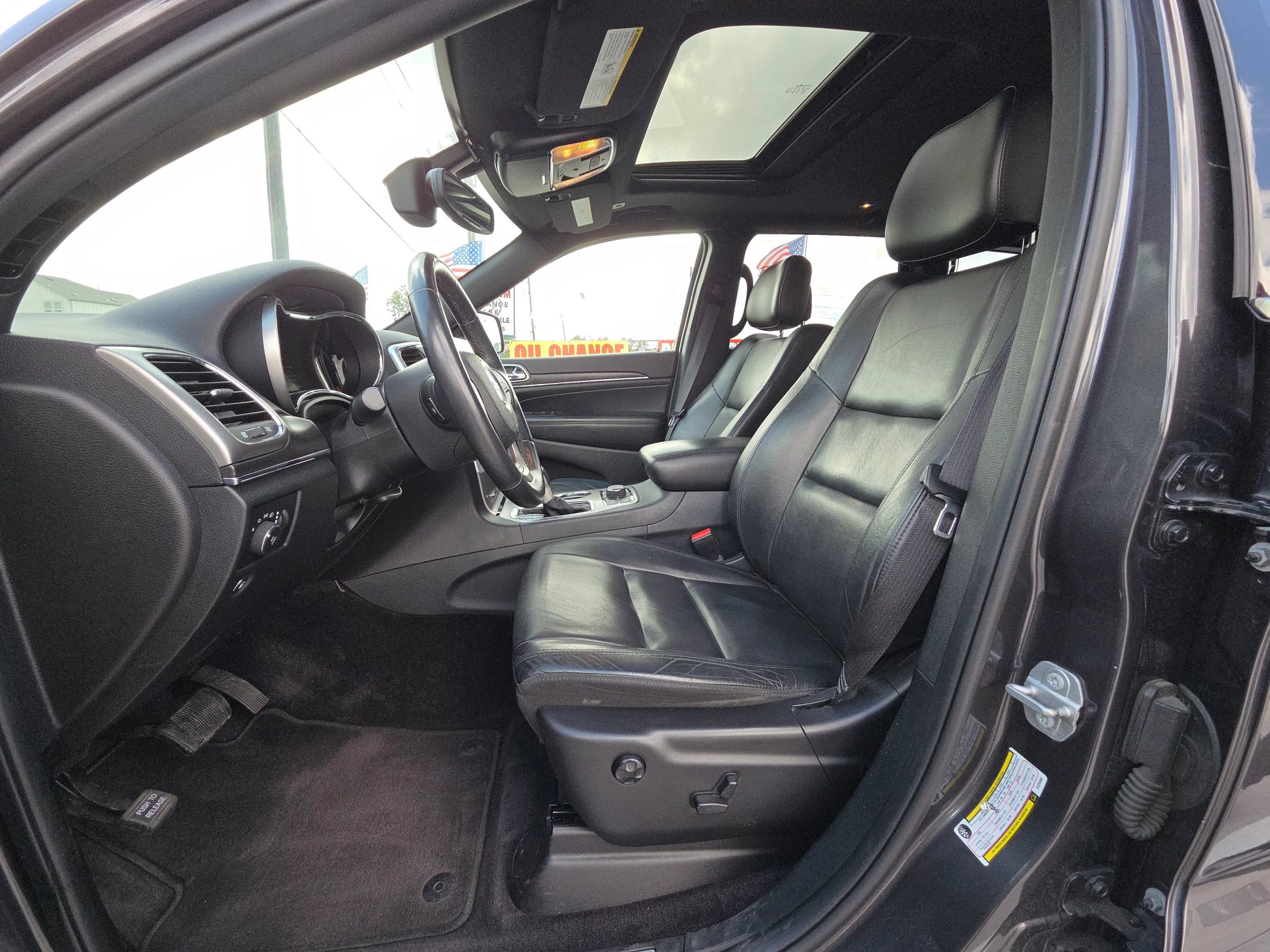 Used 2018 Jeep Grand Cherokee Limited image 20