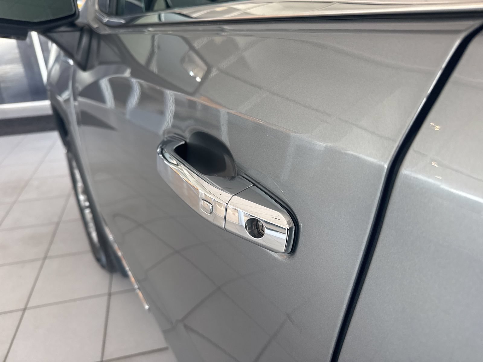 Used 2024 GMC Sierra 1500 SLT AWD/4WD image 15