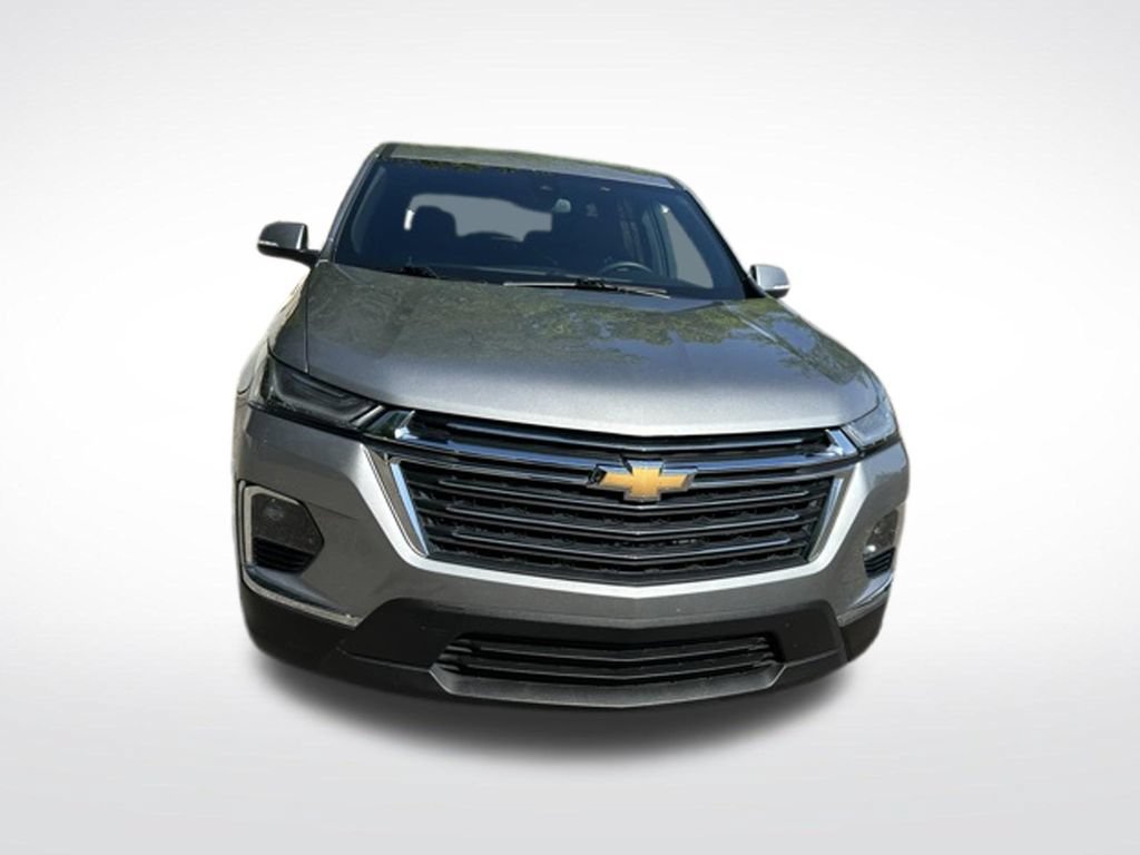 Used 2023 Chevrolet Traverse LT FWD image 9