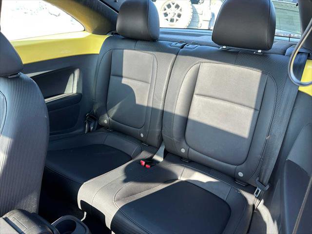 Used 2013 Volkswagen Beetle 2.5 image 15