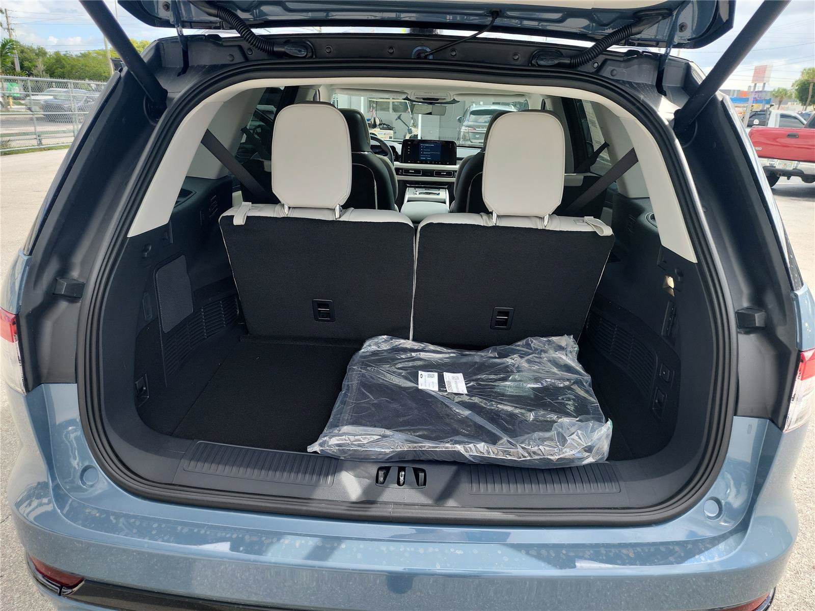 New 2027 Lincoln Aviator Reserve AWD/4WD image 19