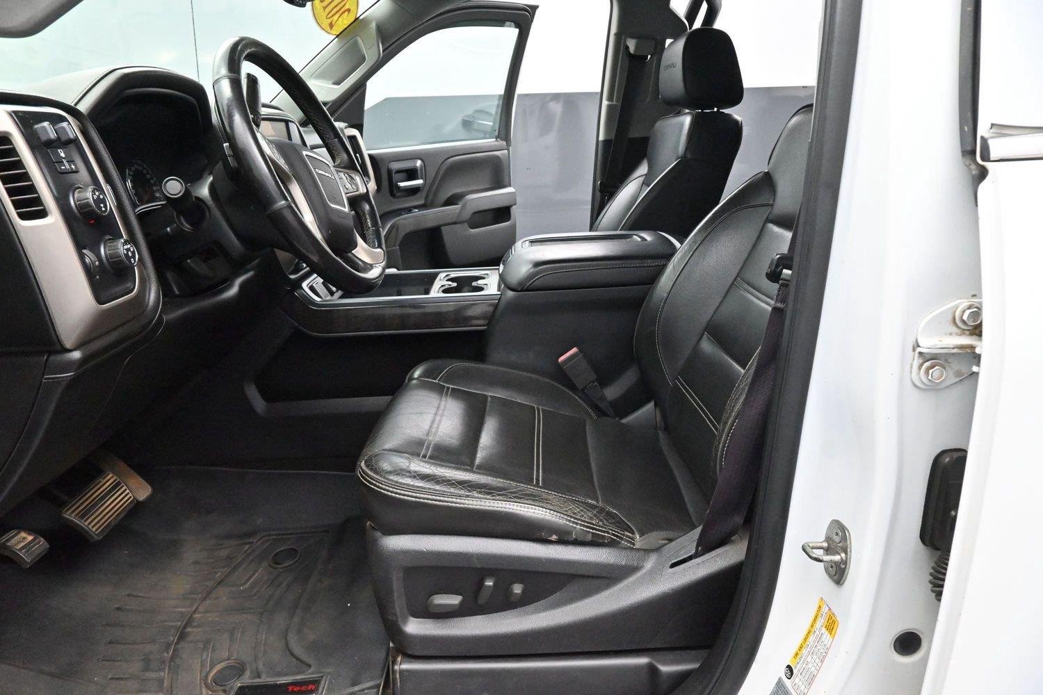 Used 2015 GMC Sierra 2500 Denali w/ Duramax Plus Package AWD/4WD image 13