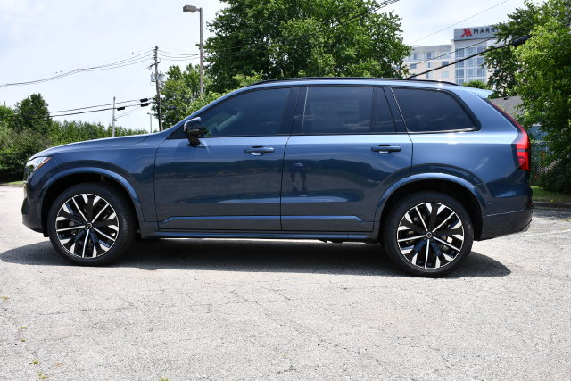 New 2026 Volvo XC90 B6 Ultra w/ Protection Package Premier AWD/4WD image 4