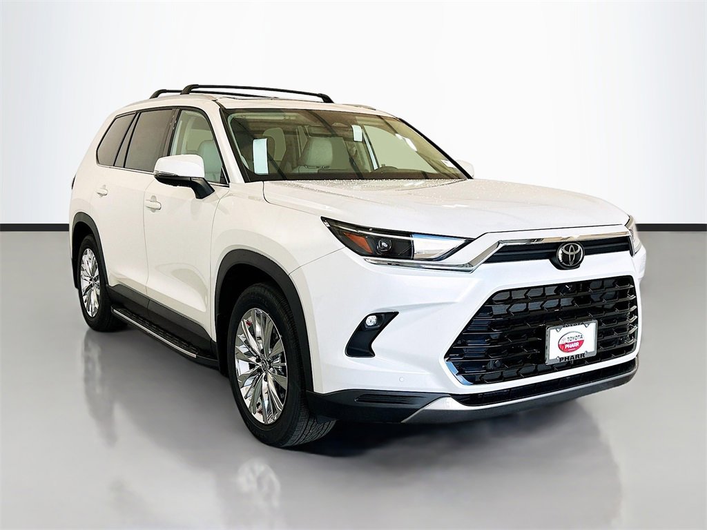 New 2026 Toyota Grand Highlander Platinum image 3