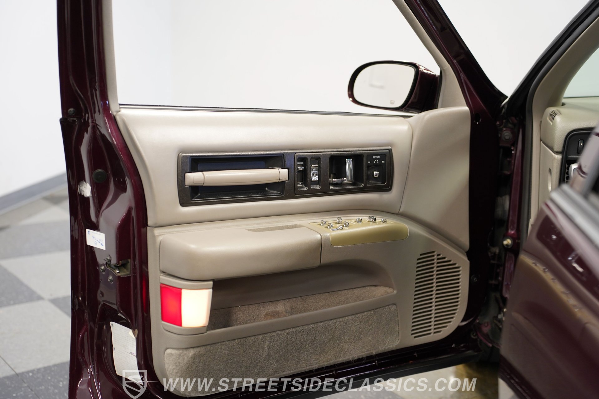 Used 1996 Chevrolet Impala SS RWD image 38