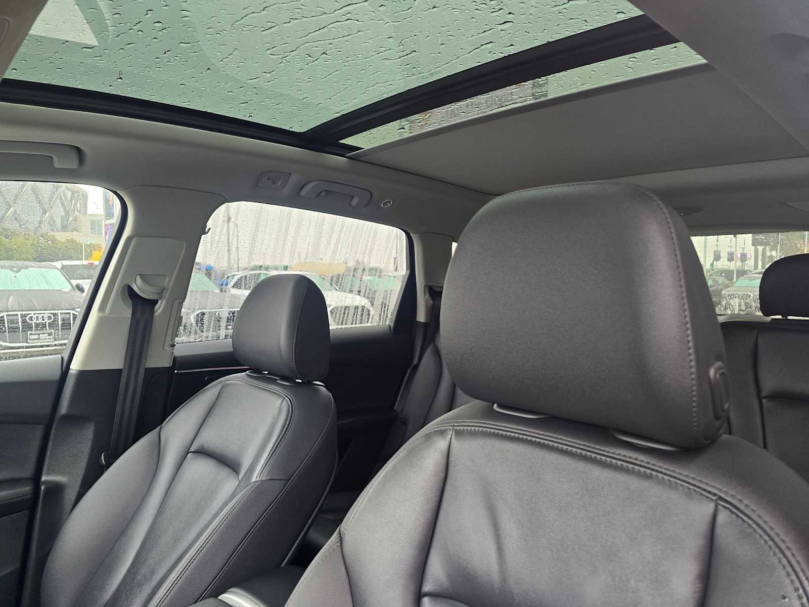 Used 2024 Audi Q7 Premium Plus image 23