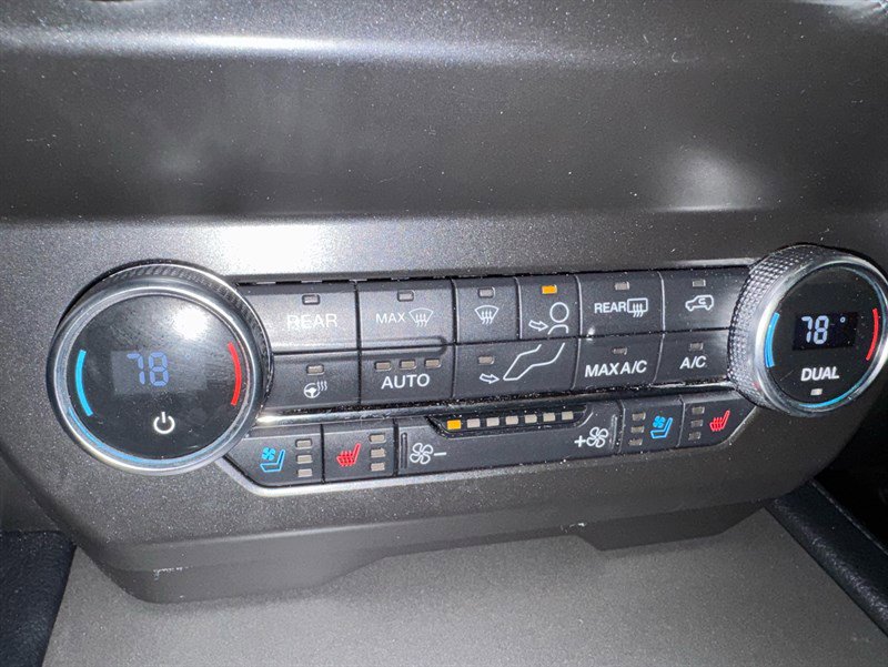 Used 2021 Ford Expedition XLT image 19